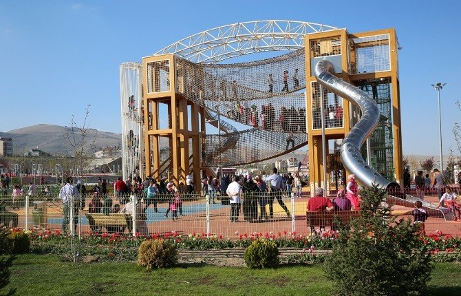 Konyalılar Kelebekler Vadisi Parkı’na Akın Etti