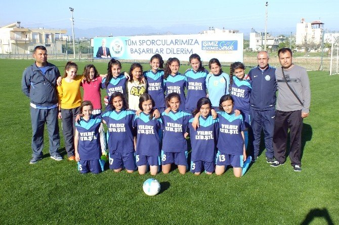 Hacı Mustafa Bankoğlu Ortaokulu Kız Takımı Antalya’yı Temsil Edecek