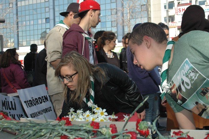Belçikalı Ve Fransız Gençler Ankara’daki Saldırıda Ölenleri Andı