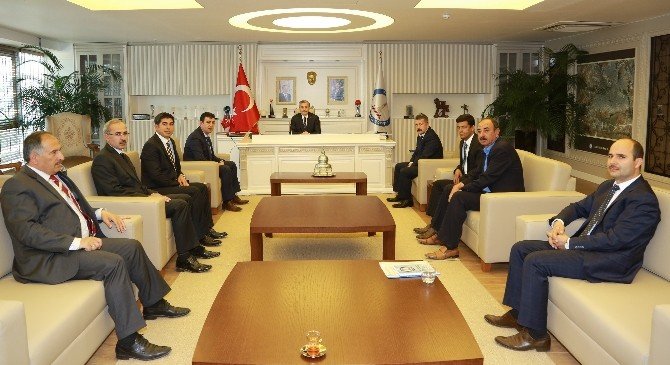 5 Yeni Mahalle Muhtarı Şahinbey Belediye Başkanı Mehmet Tahmazoğlu’nu Ziyaret Etti