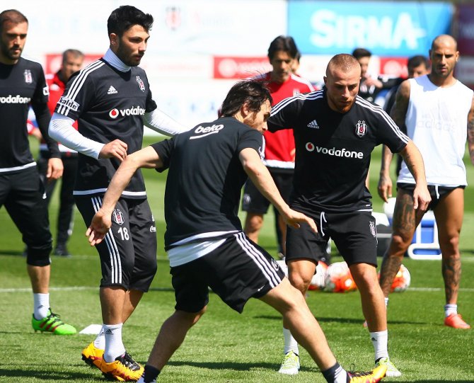 Beşiktaş’ta, Bursaspor mesaisi moralsiz başladı