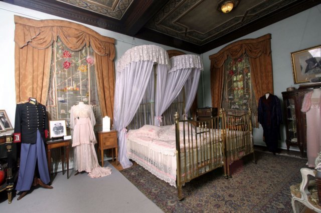 İnönü ailesinin 48 yıl yaşadığı Pembe Köşk ziyarete açılacak