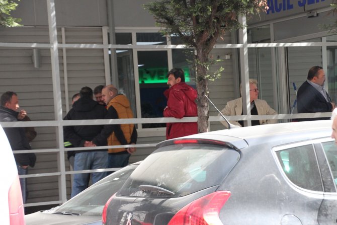 ERDEMİR'de 4 işçi azot gazından zehirlendi