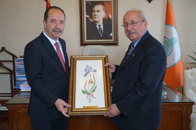 Başkan Albayrak Ve Teski Genel Müdürü Başa, Gürkan’ı Ziyaret Etti