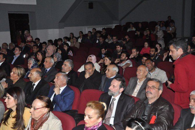 Azerbaycan Devlet Tiyatrosu Kars’ta’cumhuriyet’in İlk Sedası’nı Sahneledi