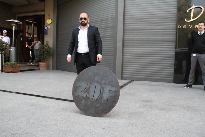 Cumhurbaşkanı Erdoğan gönüllülerinden ZDF’ye protesto