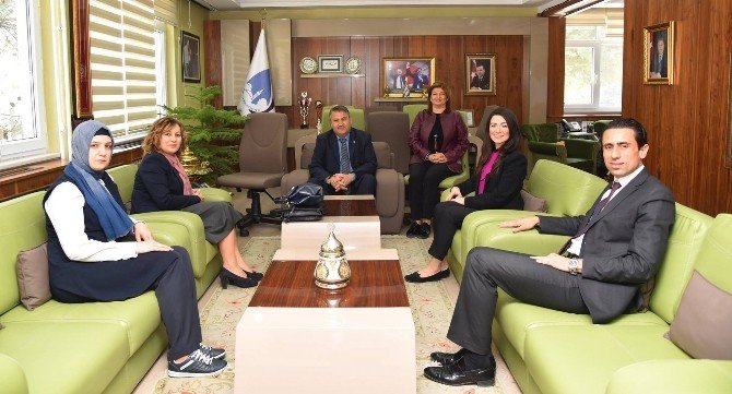 AK Kadınlardan Başkan Çerçi’ye Ziyaret