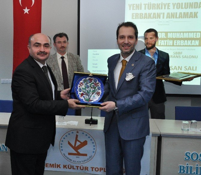 NEÜ’de "Yeni Türkiye Yolunda Erbakan’ı Anlamak" Konferansı