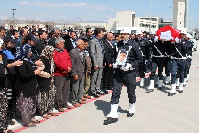 Şehit Polis Memleketine Uğurlandı