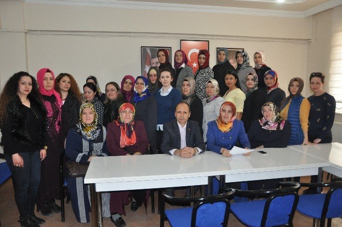 Bozüyük’te AK Partili Kadınlar Kılıçdaroğlu’nu Kınadı