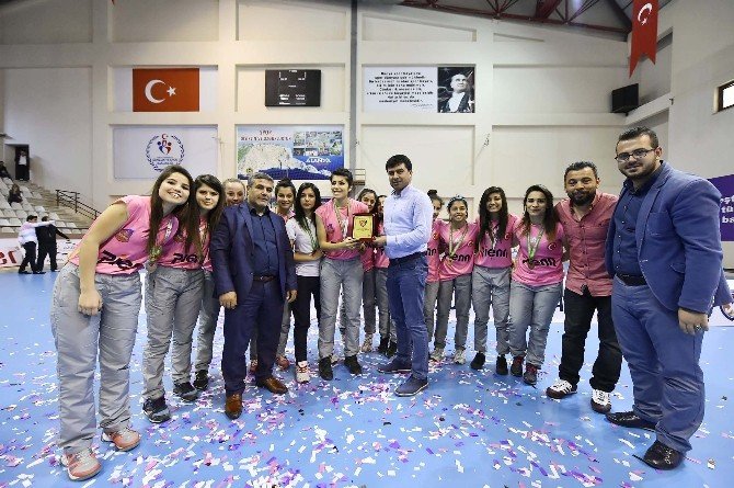 Akdora Gençlik Ve Spor Kulübü Türkiye 3.’sü Oldu