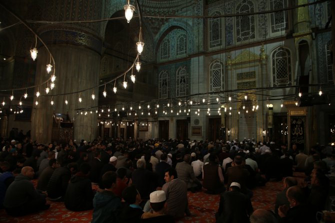 Regaip Kandili, Sultanahmet Camii'nde coşku ile karşılandı