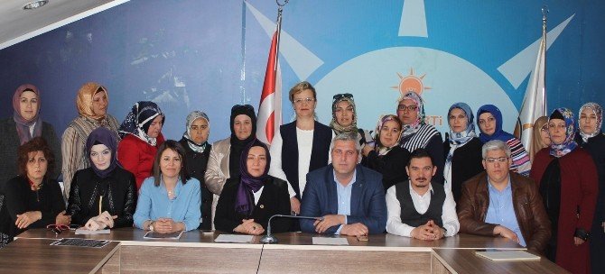 AK Parti Uşak İl Kadın Kolları, Kılıçdaroğlu’nu Kınadı