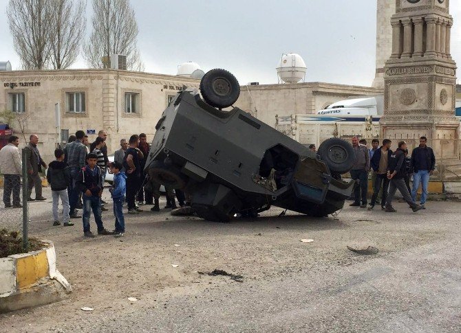 İdil’de Trafik Kazası: 3’ü Asker, 4 Yaralı
