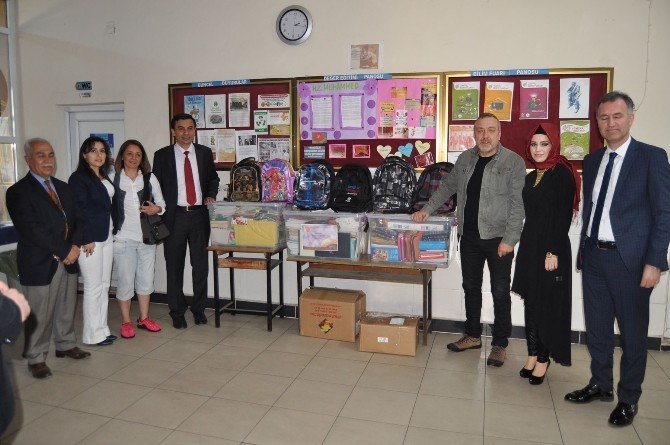 Oyuncu Alper Türedi, Lösemili Çocukların Dileklerini Yerine Getiriyor