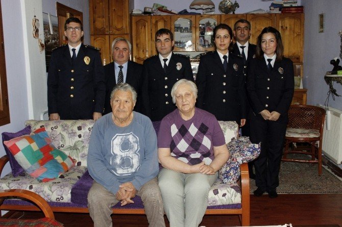 Foça’da Polis Haftası Ziyaretlerle Başladı