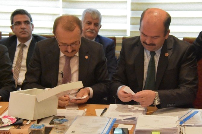 Süleymanpaşa Belediye Meclisi Başkan Vekili, Katibi Ve Encümeni Seçimi Yapıldı