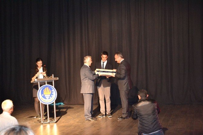 İş Adamı Erman Ilıcak Malatya TED Kolejinde