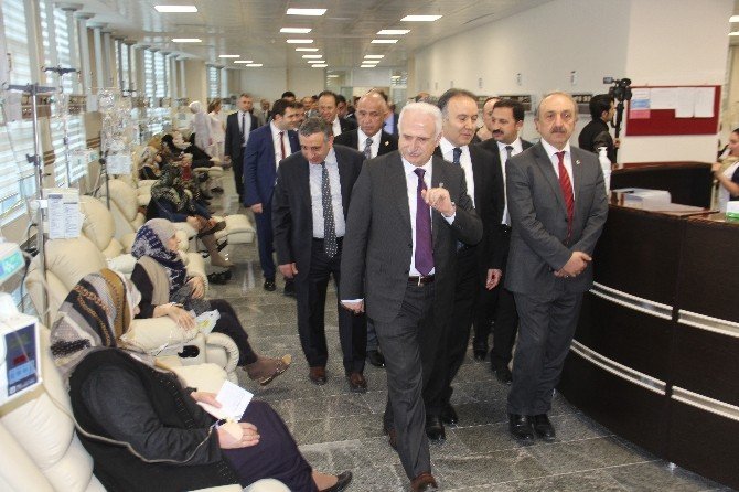 11 İle Hizmet Verecek Atatürk Üniversitesi Hastanesi Oteli Açıldı