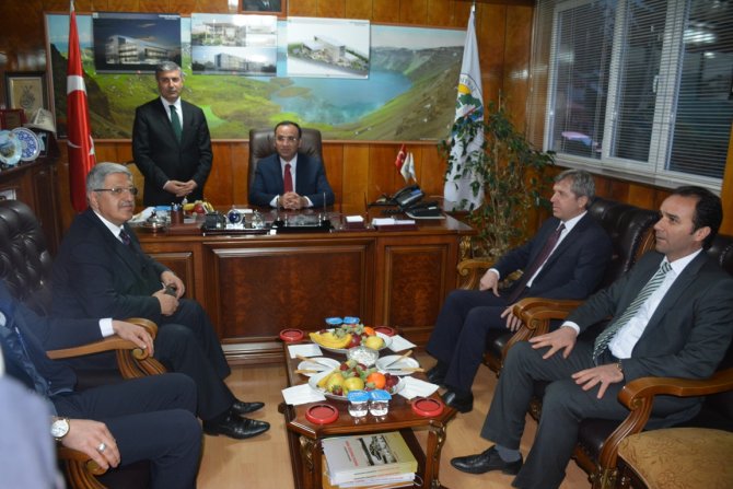 Adalet Bakanı Bozdağ, Tatvan'ı ziyaret etti