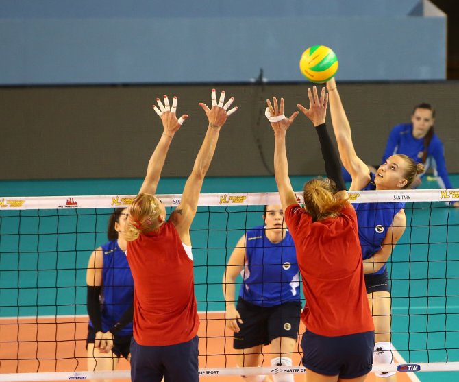 Fenerbahçe Grundig, çalışmalarını sürdürüyor