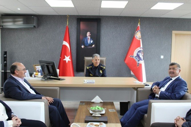Başkan Akdoğan’dan Polis Teşkilatı’na Kutlama Ziyareti