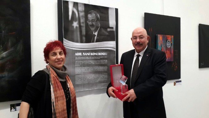 Sanko’ya, ’Sanata Katkı Ödülü’ Verildi