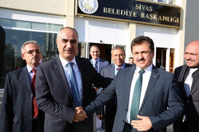 Sivas Belediyesi İle Hizmet-iş Sendikası Arasında Toplu Sözleşme İmzalandı