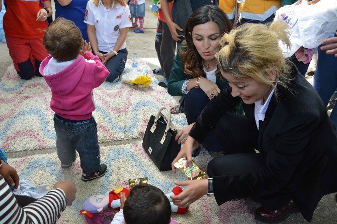Suriyeli Çocuklar İçin Yürekler Buluşuyor