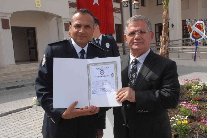 Fethiye’de Başarılı Polisler Ödüllendirildi
