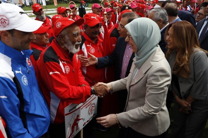 Bakan Ramazanoğlu, Gönüllü İzci Oldu Ve Bocce Oynadı