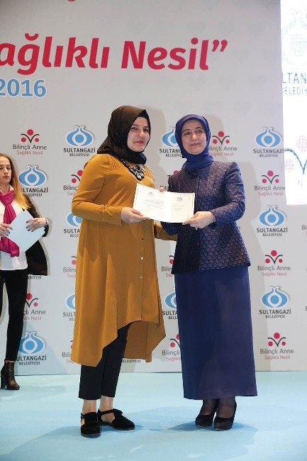 Sare Davutoğlu: "Anneler Sağlıklı Toplumun Temelidir"
