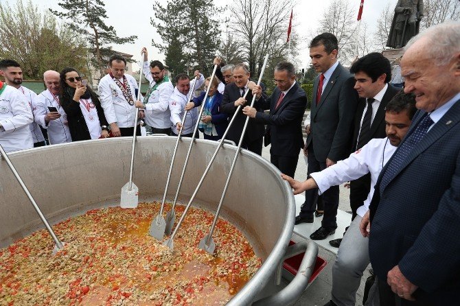 Bolu İzzet Baysal 2. Uluslararası Mutfak Günleri Başladı