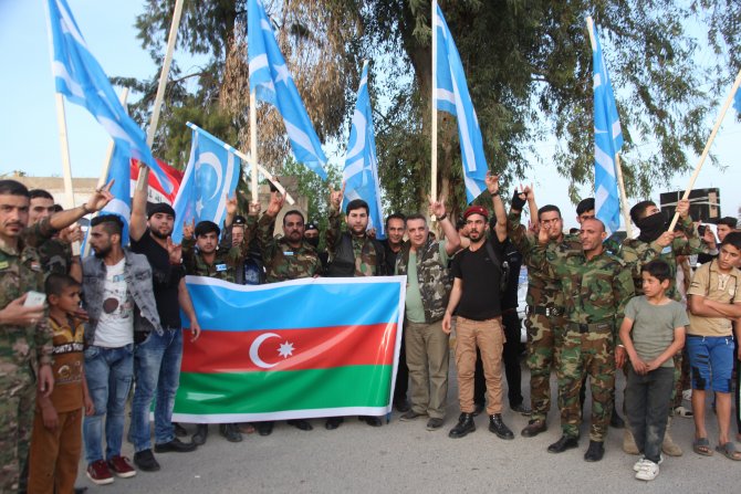 Iraklı Türkmen 'akıncılar' Karabağ'da çarpışmak istiyor