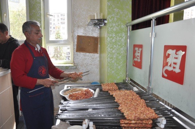Kızıltepe’de Dobelanlı Kebaba Yoğun İlgi