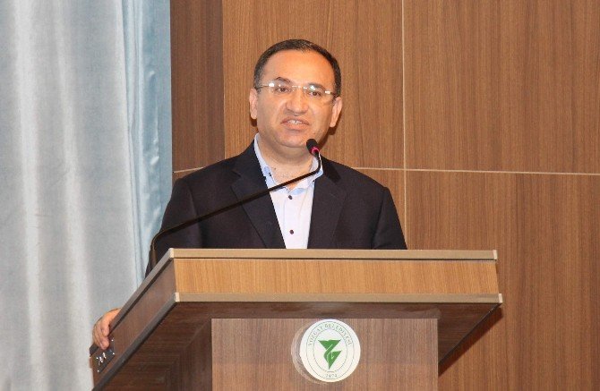 Adalet Bakanı Bozdağ: “CHP Ve HDP’nin Açıklamalarını Yan Yana Koyun Hangisi Hangisinin Açıklamasıdır Sorun”