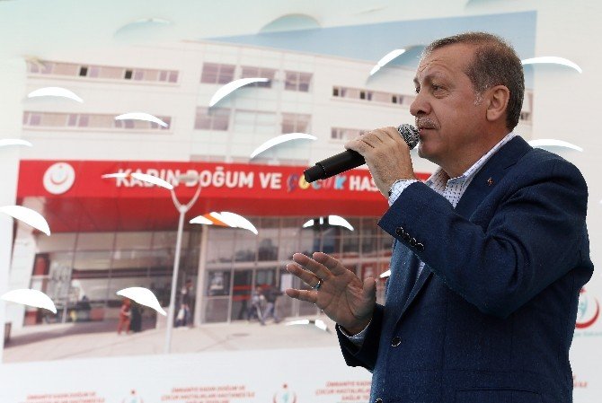 Cumhurbaşkanı Erdoğan: “Legal Görünüm Altında İllegal Terör Örgütlerine Müsaade Edilmeyecek”