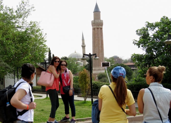 İran Turizm Zirvesi başladı