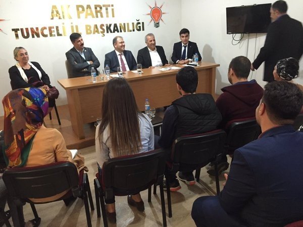 Milletvekili Şahin, Tunceli’de ‘Yeni Türkiye’de Sivil Toplum Buluşmaları’ Toplantısına Katıldı