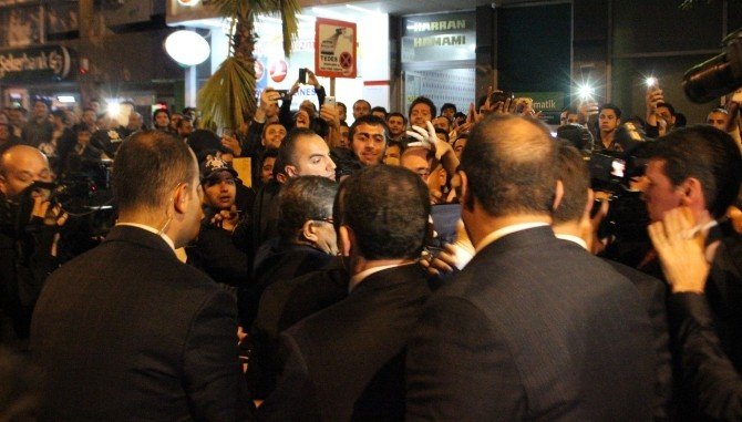 Başbakan Davutoğlu Sevgisi İzdihama Dönüştü