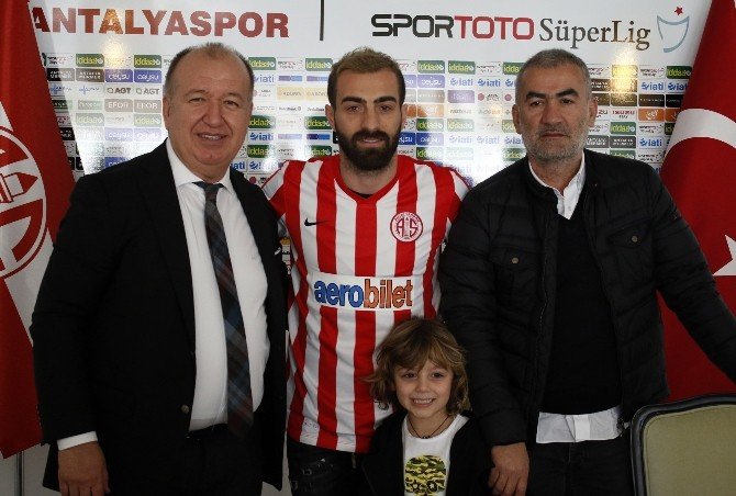 Oktay Delibalta, Antalyaspor İle İlk Süper Lig Maçına Çıktı
