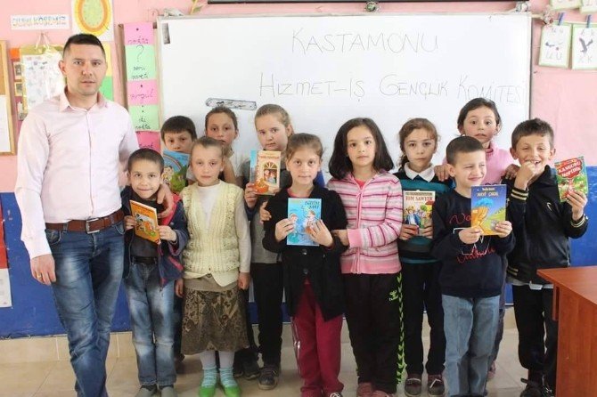 Köy Okullarına Yardım Kampanyası Devam Ediyor