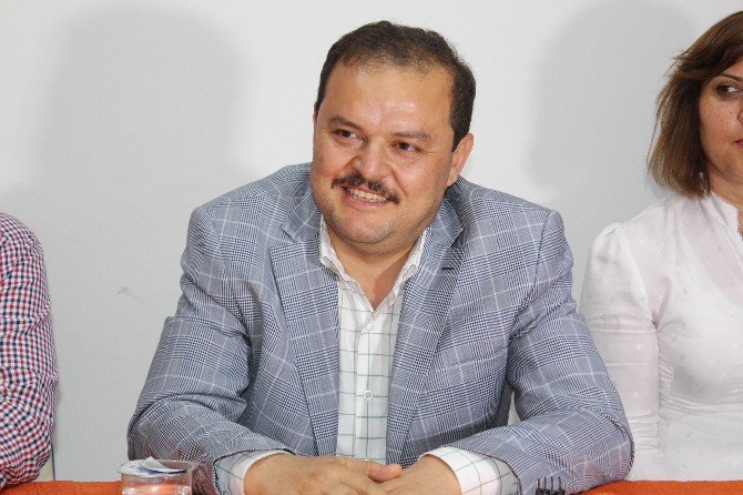 Abdurrahman Öz, AK Parti Nazilli Teşkilatını Ziyaret Etti