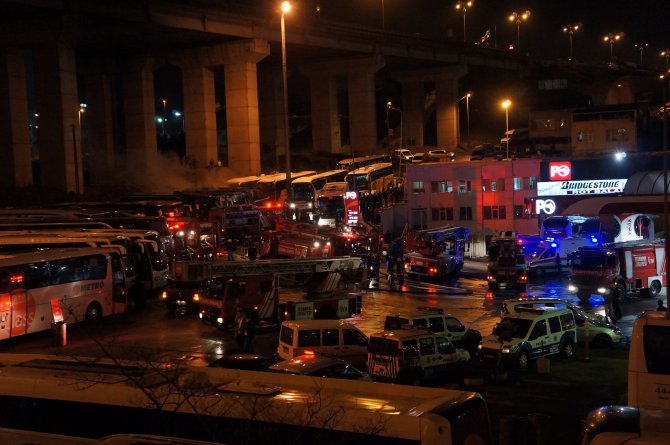İstanbul Otogarı'nda korkutan yangın