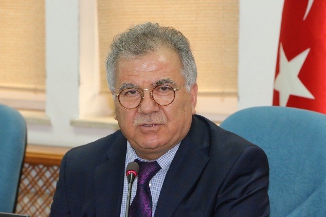 SAÜ Öğretim Üyesi Prof.dr. Musa Akoğlu’na “Yılın Hekimi” Ödülü Verildi