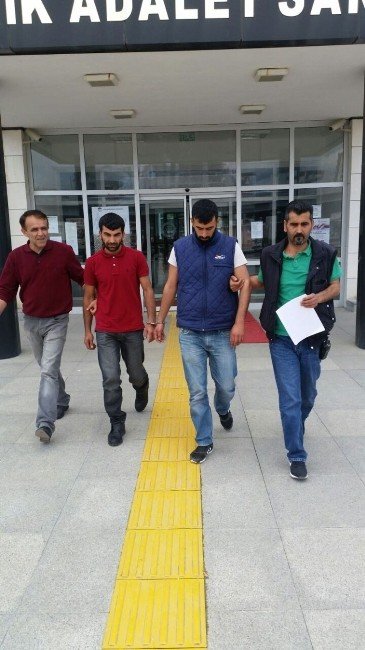 Antalya Serik’te Gasp İddiasıyla 2 Kişi Tutuklandı