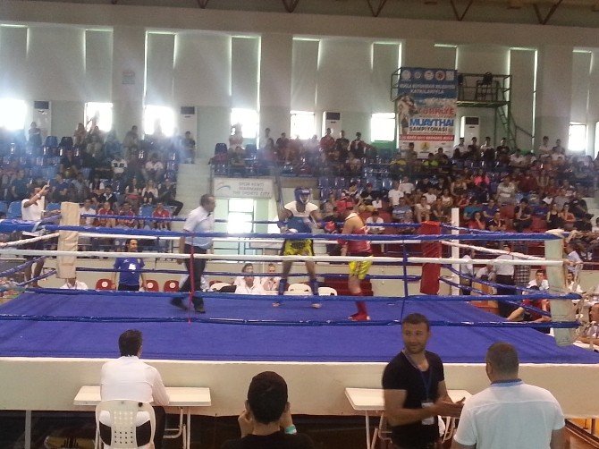 Kafkas Üniversitesi Muay Thai Ekibi Türkiye Şampiyonası Yolunda
