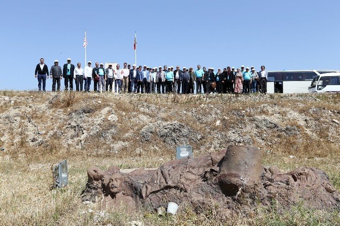 Kıbrıs’ta Yaşanan Katliamın Tanıkları Buluştu