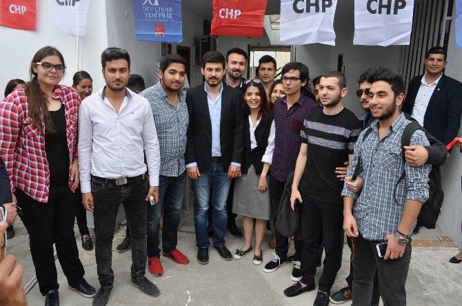 Silifke’de CHP Gençlik Evi Hizmete Açıldı