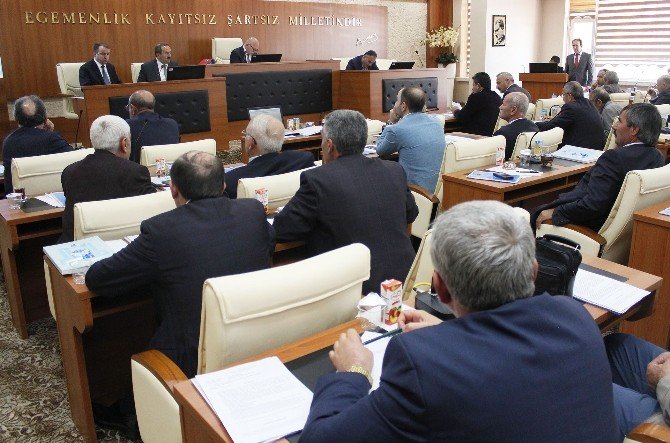 Sekmen: “Meclisimiz Erzurum’un Geleceğini İnşa Ediyor”